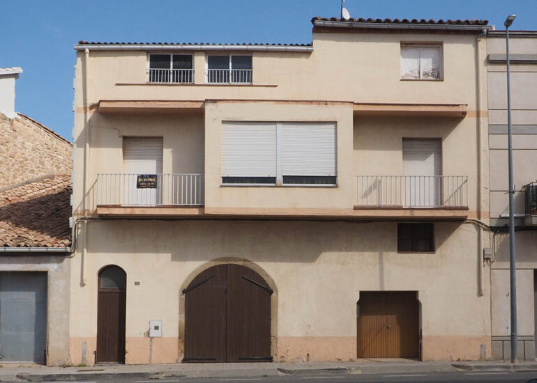 La Gran casa de poble està llesta per entrar-hi a viure