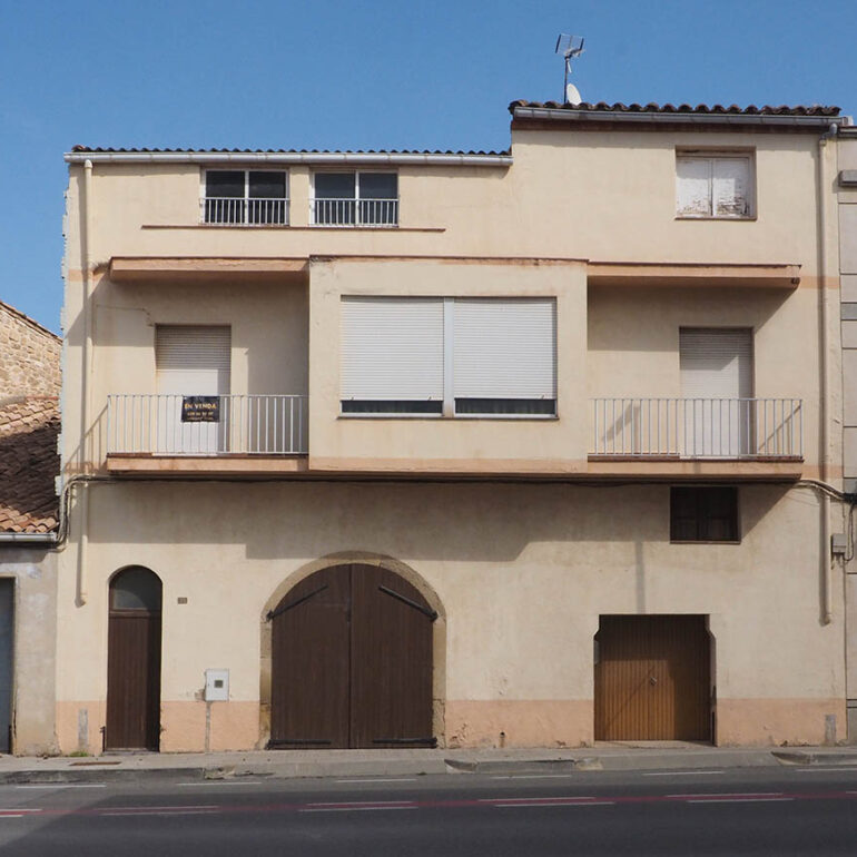 La Gran casa de poble està llesta per entrar-hi a viure