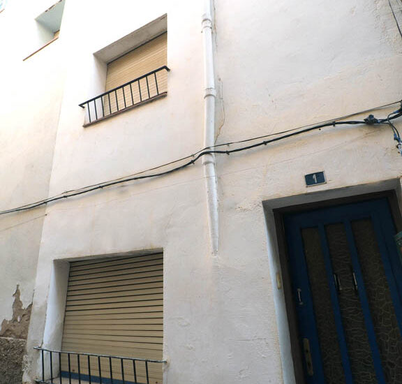 Casa de Poble a Batea carrer de la palla 1