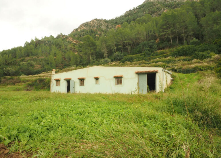 Casa al riu a Benifallet